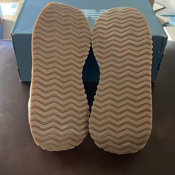 New Balance Running Course Women’s 10 - Picture 4 of 4